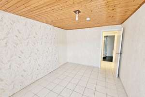 3- Zimmer- ETW mit hochwertiger Einbauküche, saniertem Bad u. Garage – Im Blumengarten 1, 75181 Huchenfeld, Pforzheim – Vorschaubild 11