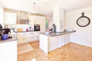 Großes Wohnhaus mit Wärmepumpe und Photovoltaik sowie Keller und Garage in Buchholz in der Nordheide – Die vollständige Adresse der Immobilie erhältst du vom Anbieter., 21244 Buchholz in der Nordheide – Vorschaubild 17