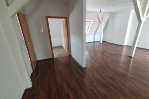 Charmante renovierte 2-Zimmer-Altbauwohnung mit Tageslichtbad und Eckbadewanne  für Sportliche – Rutenbergstraße 33, 27568 Mitte, Bremerhaven – Vorschaubild 4