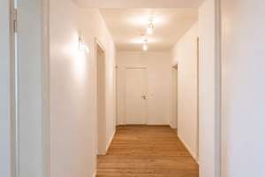 Moderne 3-Zimmerwohnung mit großzügigem Balkon zur Südwestseite und Blick in den schönen Garten – Lohkoppelweg 1, 22529 Lokstedt, Hamburg – Vorschaubild 14