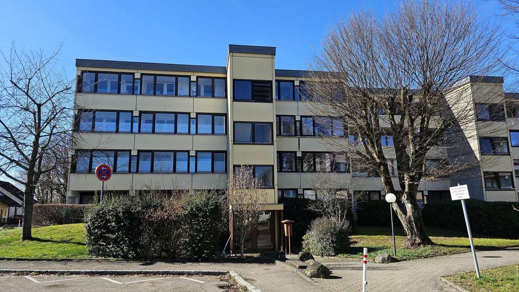 Immobilie in Rheinfelden (Baden) - Chancen für Selbstverwirklicher - günstige, renovierungsbedürftige Wohnung in Herten - Bild 0