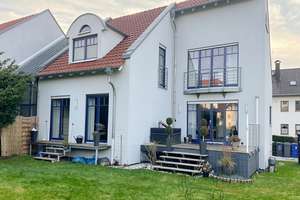 Mittelkalbach: Moderne Doppelhaushälfte mit großzügigem Garten und Einbauküche – Die vollständige Adresse der Immobilie erhältst du vom Anbieter., 36148 Kalbach – Vorschaubild 1