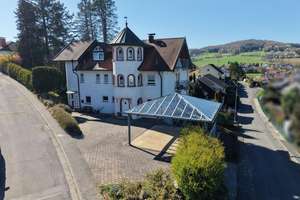 Ein Hauch von Schlösschen. Ein Zuhause für mehrere Generationen. – Die vollständige Adresse der Immobilie erhältst du vom Anbieter., 64385 Reichelsheim (Odenwald) – Vorschaubild 2