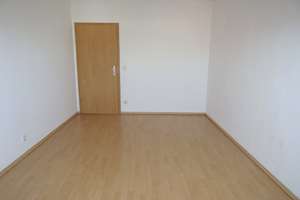 DG-Whg mit EBK,  Balkon und Duschbad,  in zentraler Lage – Limbacher Str. 57, 9113 Kaßberg, Chemnitz – Vorschaubild 17