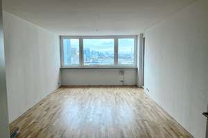 Modernisierte 3 Zimmer-Wohnung mit Balkon und Skyline-Blick  - Mainpark Offenbach – 63065 Mathildenschule, Offenbach am Main – Vorschaubild 3