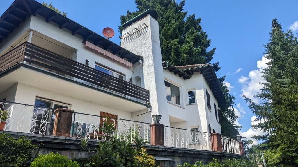 Immobilie in Lindenfels - Wohnen wie ein Burgherr - 4 Parteien, für Kapitalanleger oder Eigennutzer - Bild 1