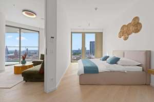 Luxuriöse 3-Zimmer-Wohnung mit Loggia im FOUR – 60315 Innenstadt, Frankfurt am Main – Vorschaubild 4