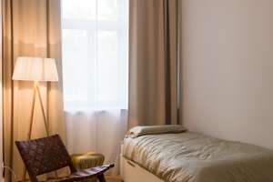 Elegant and Spacious 4-Room Family Apartment with Two Balconies and Two Bathrooms – wolliner strasse 5, 10435 Mitte (Ortsteil), Berlin – Vorschaubild 21