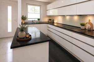 Endliche genügend Platz für Familie und Homeoffice. 5 Zi., 2 Bäder, neues Dach, trockener Keller uvm