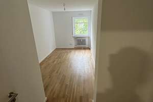 Familien-Wohnung mit zwei Balkonen – Becker-Gundahl-Str. 20, 81479 Solln, München – Vorschaubild 8