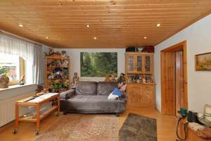 Gartenliebhaber aufgepasst! Familienfreundliches Zweifamilienhaus mit Modernisierungsbedarf  – Die vollständige Adresse der Immobilie erhältst du vom Anbieter., 45355 Borbeck-Mitte, Essen – Vorschaubild 16