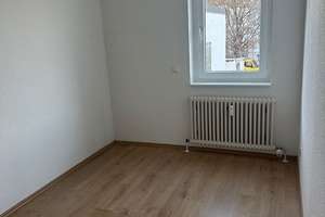 Großzügig, gut geschnittene, sehr gepflegte 4,5-Zi.ETW inkl. TG-Platz und EBK in saniertem 3-FH – Die vollständige Adresse der Immobilie erhältst du vom Anbieter., 70372 Kurpark, Stuttgart – Vorschaubild 10