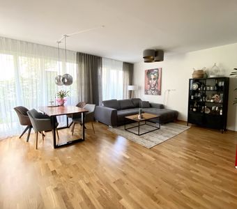 Stilvolle 3-Zi-WE mitten in Kempten – mit TG, Garten & EBK