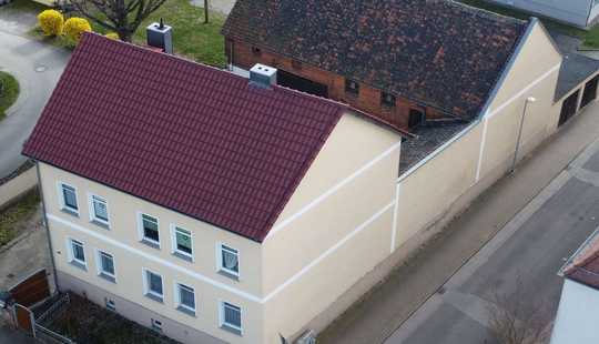 Bild von Zweifamilienhaus mit ausbaufähiger Scheune und 2 Garagen