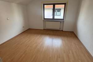Doppelhaushälfte mit Garage in ruhiger Lage von Delitzsch-Selben – Die vollständige Adresse der Immobilie erhältst du vom Anbieter., 4509 Delitzsch – Vorschaubild 2