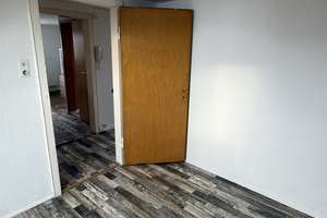 Frisch renoviertes Einfamilienhaus mit Einbauküche, Garten & 2 Garagen zu vermieten – Nordwall 24, 31167 Bockenem – Vorschaubild 19