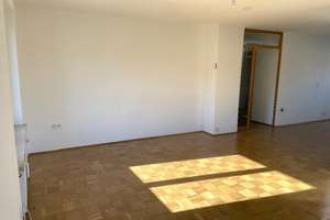 Frisch renovierte 3-Zimmer-Wohnung mit Balkon & Ostpark-Nähe – sofort bezugsfrei – Hofangerstr. 79, 81735 Ramersdorf, München – Vorschaubild 4