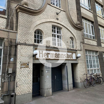 Charmante denkmalgeschützte Büros in Neukölln zur Miete