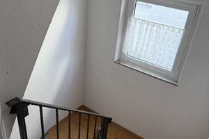 Gepflegtes Zweifamilienhaus im ruhigen Stadtteil von Fellbach – Die vollständige Adresse der Immobilie erhältst du vom Anbieter., 70734 Fellbach – Vorschaubild 35