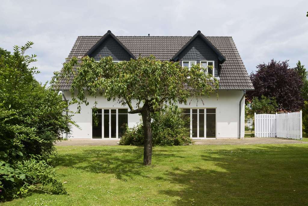 Immobilie in Dargen - Natur, Ruhe, Rendite – Ferienhaus mit großem Garten und Badeteich auf Usedom - Bild 1