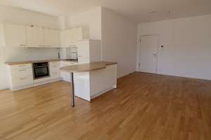 Hell und ruhig in Mitte  ++ Balkon ++ Tiefgaragenplatz ++ Bezugsfrei – Köpenicker Straße 124, 10179 Mitte (Ortsteil), Berlin – Vorschaubild 4
