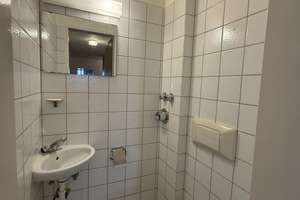 schön aufgeteilte 4-ZKB, WG geeignet mit neuer Einbauküche – Die vollständige Adresse der Immobilie erhältst du vom Anbieter., 86159 Universitätsviertel, Augsburg – Vorschaubild 17