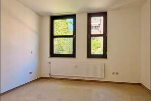Charmante 3 Raum Wohnung mit toller Raumaufteilung, Sonnenterrasse sowie TG-Stellplatz – Die vollständige Adresse der Immobilie erhältst du vom Anbieter., 40468 Unterrath, Düsseldorf – Vorschaubild 3