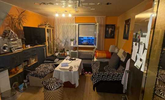 Zentrale 2-Zimmer-Wohnung mit Entwicklungspotenzial