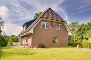Freistehendes Einfamilienhaus in begehrter Lage von Bremen-Oberneuland