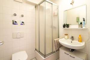 Apartment mit Balkon nahe Schloss Benrath – Die vollständige Adresse der Immobilie erhältst du vom Anbieter., 40593 Urdenbach, Düsseldorf – Vorschaubild 7