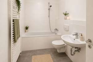 Groß, hell & komfortabel – 3‑Raum‑Wohnung mit Balkon und Aufzug – Tanneberger Weg 44, 1169 Gorbitz-Süd, Dresden – Vorschaubild 5