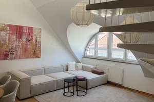 Wunderschöne möblierte Maisonette in Maxvorstadt (befristet)