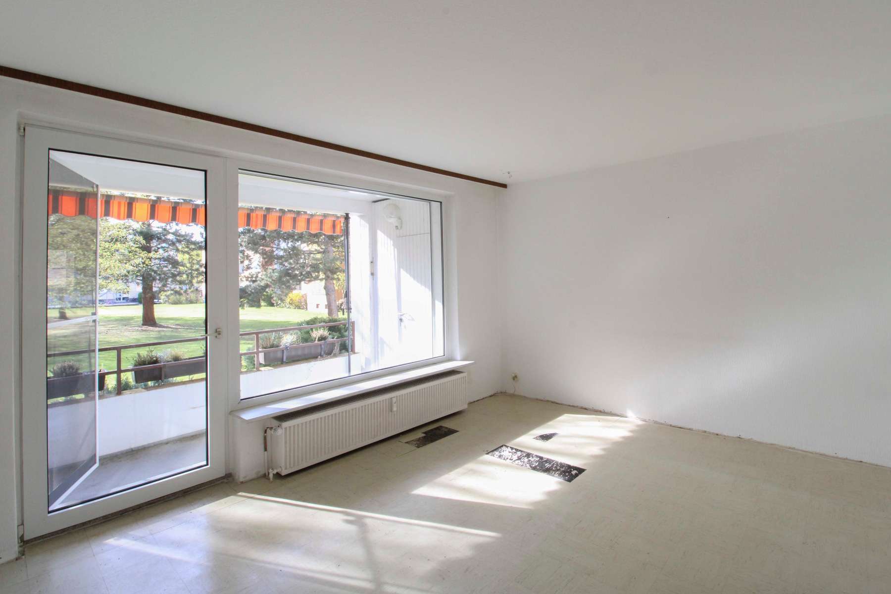 Vielfältige Möglichkeiten: Gestaltbare Erdgeschosswhg. in urbaner Lage, Hannover Kreis – Bild 2