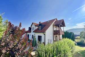 wunderschönes, großzügiges Wohnhaus in ruhiger und beliebter Lage in Meiningen zu verkaufen – Lerchenweg 16, 98617 Schmalkalden-Meiningen (Kreis) – Vorschaubild 1