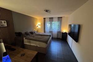 Renovierte 2-Zimmer-Eigentumswohnung mit neuer Küche & großem Süd-Loggia-Balkon – Waldgartenweg 2, 68219 Rheinau, Mannheim – Vorschaubild 8