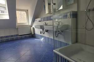 Großzügige 2-Zimmer-Dachgeschosswohnung direkt in der Einkaufsstraße von Gelsenkirchen-Buer – Die vollständige Adresse der Immobilie erhältst du vom Anbieter., 45894 Buer, Gelsenkirchen – Vorschaubild 8