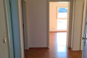 Helle 3-Zimmer Dachgeschosswohnung mit Balkon in Mainz-Ebersheim – Die vollständige Adresse der Immobilie erhältst du vom Anbieter., 55129 Ebersheim, Mainz – Vorschaubild 8