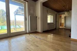 Freistehendes Einfamilienhaus mit großem Garten und Pool – Kapellenbergstraße 44, 71120 Grafenau – Vorschaubild 8