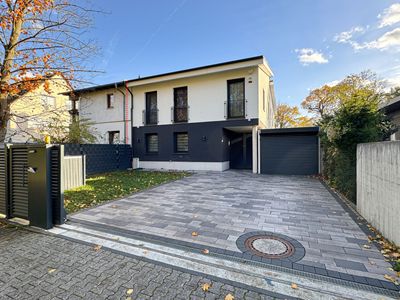 Großzügige Doppelhaushälfte mit großem Garten in Frankfurt-Griesheim