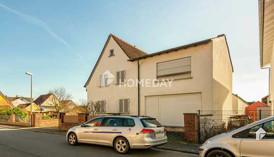 Bild von Doppelt erschlossen: EFH mit Wintergarten, Keller und Garage + großes Bauland auf der Rückseite