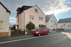 Solide Kapitalanlage mit Zukunft – Dreifamilienhaus in Seligenstadt/Klein-Welzheim – Die vollständige Adresse der Immobilie erhältst du vom Anbieter., 63500 Seligenstadt – Vorschaubild 1