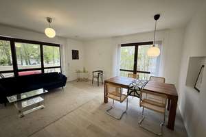 Traumhafte Wohnung mit Balkon in Alt-Solln