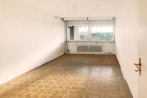 Hofheim am Taunus-Wallau: Angenehme, barrierefreie 4 Zi. Wohnung - herrlicher  Balkon mit Fernblick – Die vollständige Adresse der Immobilie erhältst du vom Anbieter., 65719 Hofheim am Taunus – Vorschaubild 7