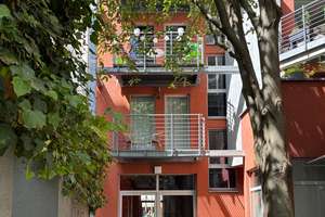 Lichtdurchflutete Wohnung mit Ausblick und 2 Balkonen – Weinbergsweg 2, 10119 Mitte (Ortsteil), Berlin – Vorschaubild 13