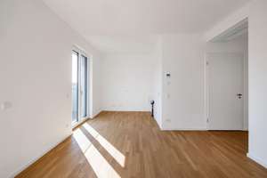 2-Zimmer-Penthouse mit Spreeblick nahe Warschauer Straße – Die vollständige Adresse der Immobilie erhältst du vom Anbieter., 10243 Friedrichshain, Berlin – Vorschaubild 3
