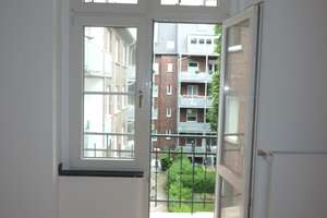 Vermietete Altbau-Eigentumswohnung mit Balkon in Düsseldorf-Golzheim – Seydlitzstraße 2, 40476 Golzheim, Düsseldorf – Vorschaubild 7