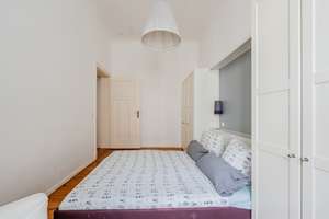 Charmante 2-Zimmer-Wohnung in repräsentativem Altbau in bester Lage von Charlottenburg – Die vollständige Adresse der Immobilie erhältst du vom Anbieter., 10627 Charlottenburg, Berlin – Vorschaubild 11