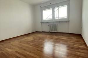 Helle, ruhige 3-Zimmer-Wohnung mit Blick über München, Westbalkon, Glasfaser & Top-Anbindung zur U2 – Hansjakobstraße 115, 81825 Josephsburg, München – Vorschaubild 16