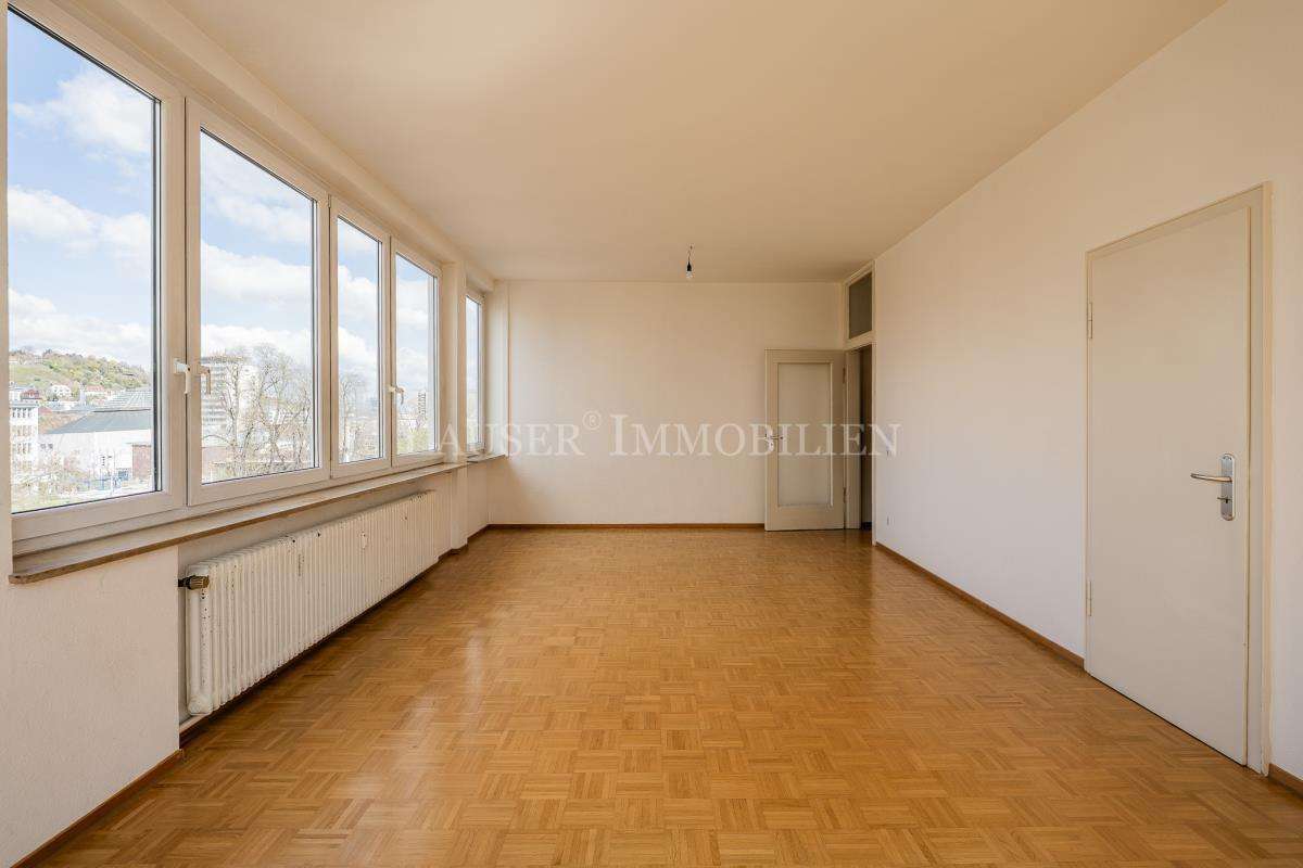 Lichtdurchflutete Drei-Zimmer-Citywohnung mit Balkon am Berliner Platz - Foto 1