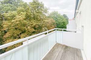 2 ZIMMER MIT BALKON | 3.OG | RENOVIERUNGSBEDARF | GRÜNE OASE | PRENZLAUER BERG | PROVISIONSFREI | – Werner-Kube-Straße 10, 10407 Prenzlauer Berg, Berlin – Vorschaubild 7